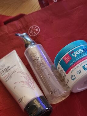 Rice Water Bright Skincare Trio with Yes To Cotton Jar - Red, White & Teal